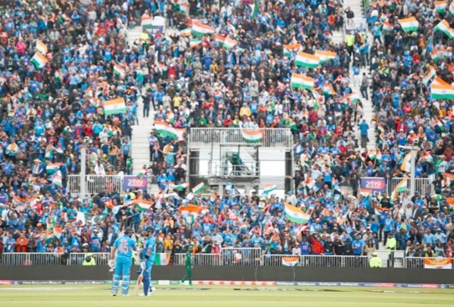 भारत ने पाकिस्तान के सामने रखा 337 रन का लक्ष्य-