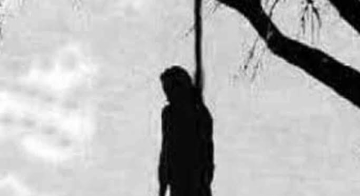 पेड़ से लटकता मिला महिला का अर्धनग्न शव,दुष्कर्म के बाद हत्या कि आशंका-सुपौल