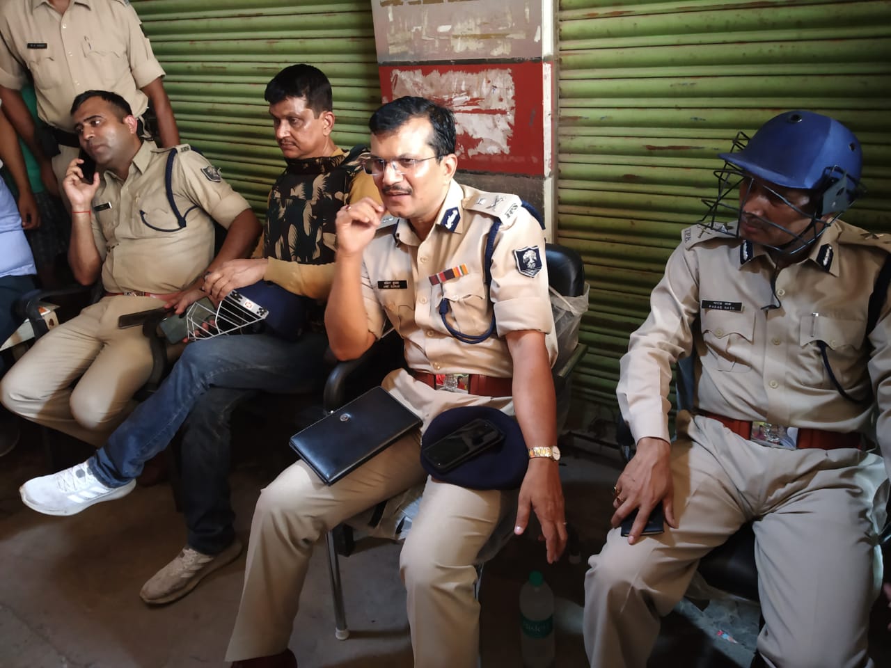 जहानाबाद शहर मे 144,वरीय अधिकारियों ने कि शांति बनाने की अपील,अफवाह में ना  पडें,हालात काबू में-