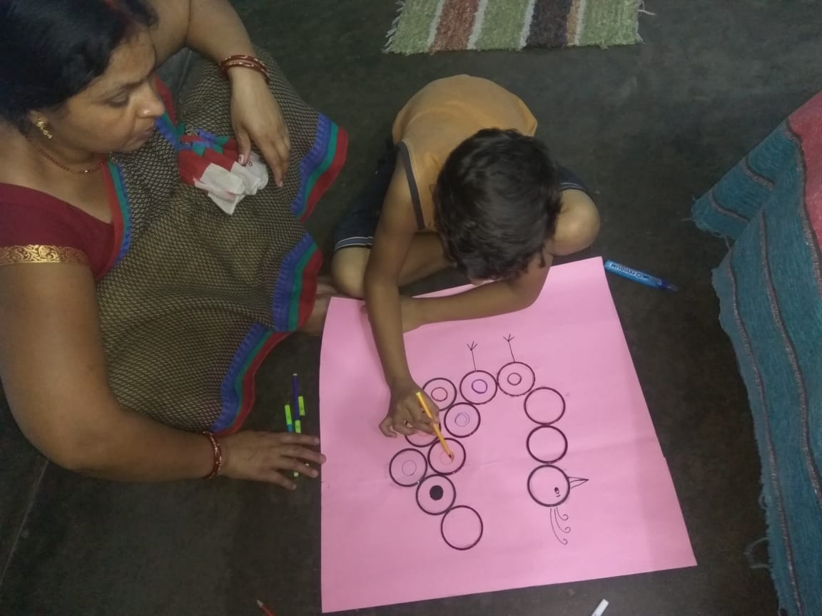 बच्चों के विकास में कर रही माताये शैक्षणिक सहयोग-प्रथम एजुकेशन फाउंडेशन,पटना